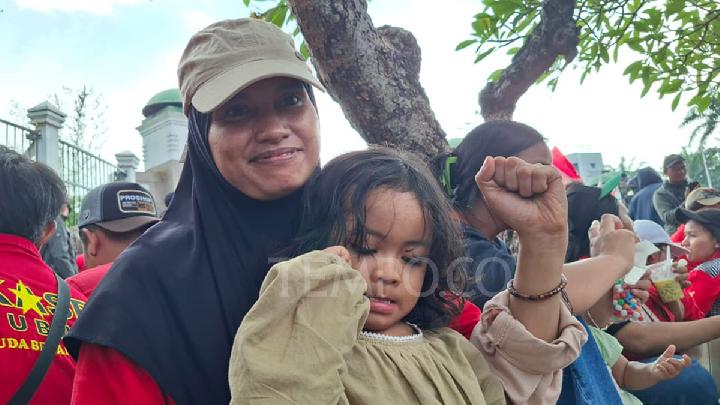 Buruh Bawa Anak saat Demo May Day: Kenalkan Isu Agraria