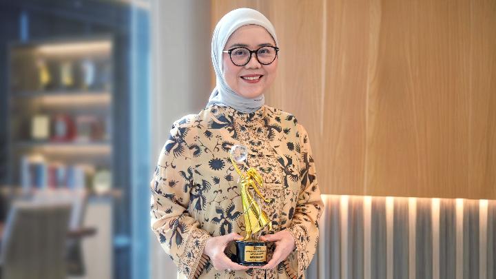 Direktur Pegadaian Raih Penghargaan Women in Business Leadership 2026