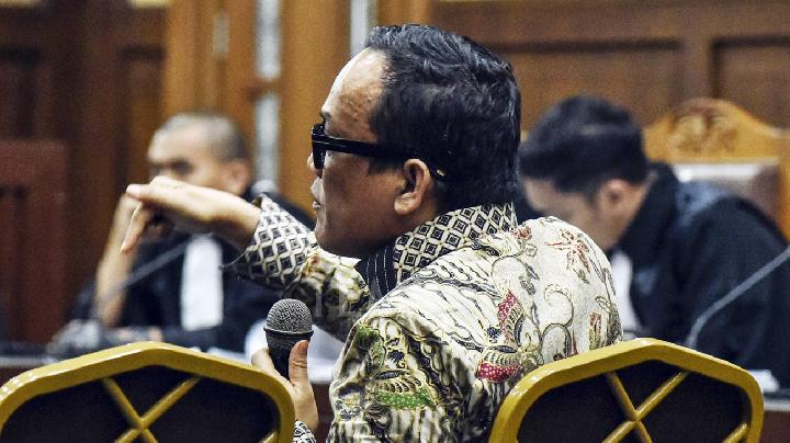 Eks Wamenaker Immanuel Ebenezer Jalani Sidang Tuntutan