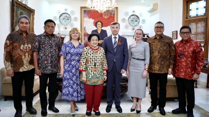Olly Dondokambey Dampingi Megawati Terima Dubes Rusia, Bahas 125 Tahun Bung Karno hingga Kerja Sama Strategis