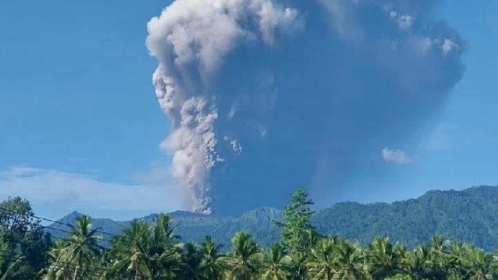 Erupsi Gunung Dukono Hari Ini: Data Korban dan Letusan