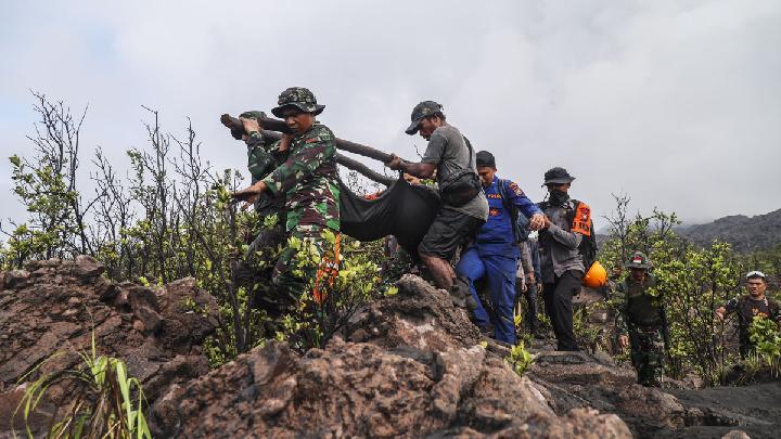 Kronologi Penemuan Pendaki Meninggal Dekat Kawah saat Erupsi Gunung Dukono
