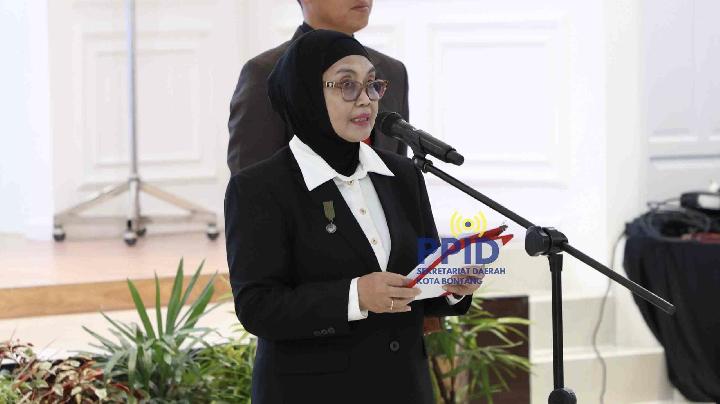 Lantik 119 PNS, Wali Kota Bontang Tegaskan Pengembangan Karier ASN Berbasis Prestasi