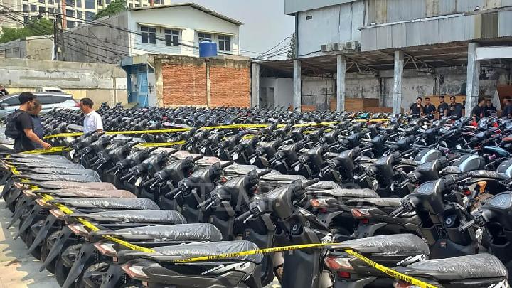 Polisi Bongkar Ekspor Ilegal 1.494 Motor
