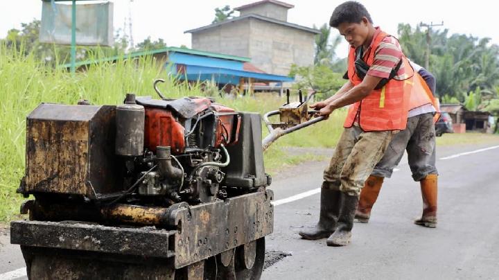 Penanganan Jalan Lintas Sumatra Dipercepat di Tengah Evaluasi Keselamatan Jalan