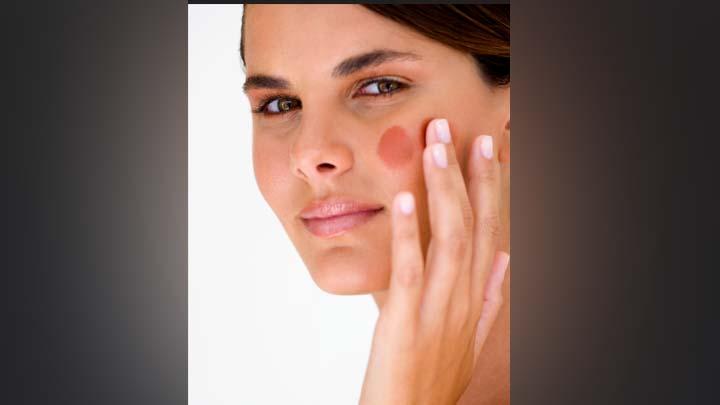 10 Rekomendasi Liquid Blush On dengan Hasil Natural, Cocok untuk No Makeup Look