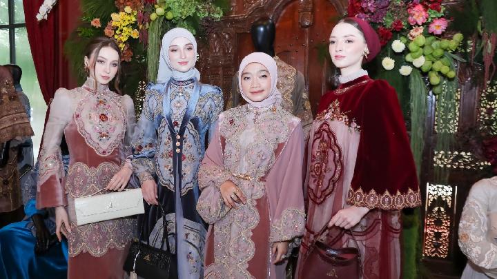 15 Tahun Berkarya, Ayu Dyah Andari Rilis Koleksi Puspa yang Terinspirasi Bunga Khas Indonesia