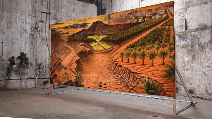 Seniman Vincent Rumahloine Gelar Pameran Tunggal Tercerabut