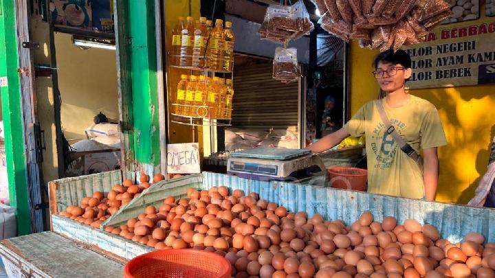Zulhas Telepon Kepala BGN Minta Menu Telur di MBG Ditambah