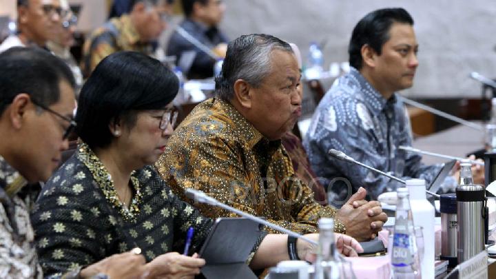 Mengapa Primus Minta Perry Warjiyo Mundur saat Rupiah Anjlok