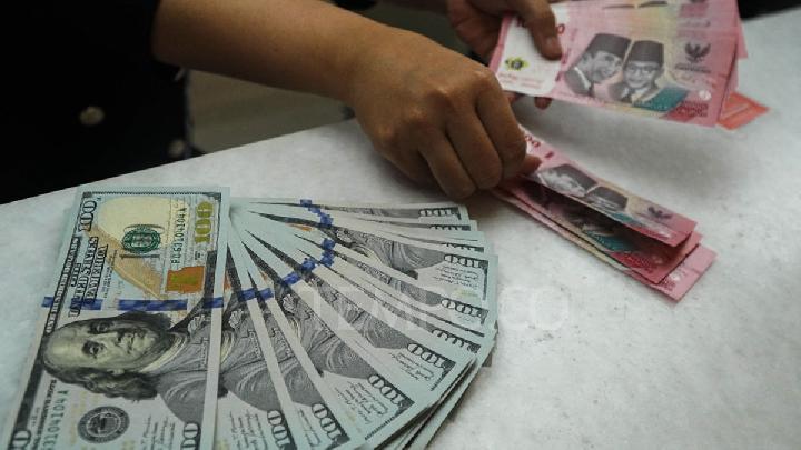 Rupiah Weakens to Rp17,744 per US Dollar at Market Close