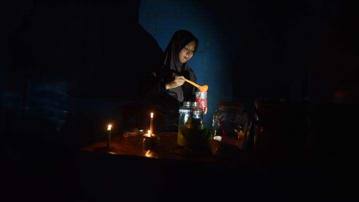 24 Jam Tanpa Listrik, PLN Wajib Beri Kompensasi ke Pelanggan