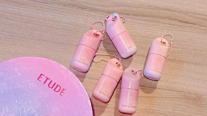 Cek 5 Varian Kong Kong Blusher dari ETUDE yang Beri Tampilan Glowing Natural