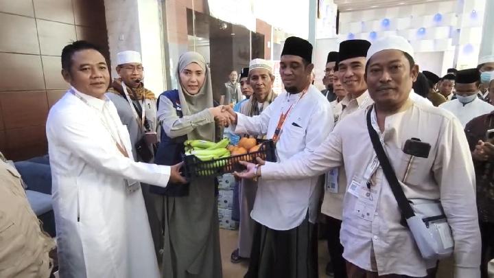 Wakil Ketua DPR RI Sari Yuliati Tinjau Jamaah Haji NTB di Mekkah