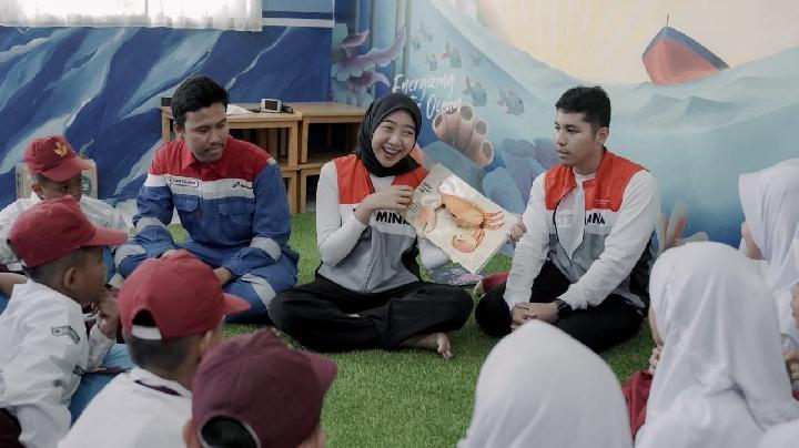Pertamina International Shipping Bekali Guru untuk Menjaga Laut Indonesia