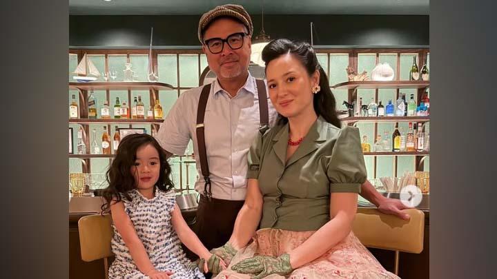 Momen Manis Julie Estelle Umumkan Kabar Kehamilan Anak Kedua
