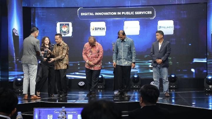Dorong Digitalisasi Pelayanan Publik, Agus Fatoni Raih Digital Innovation Award 2026