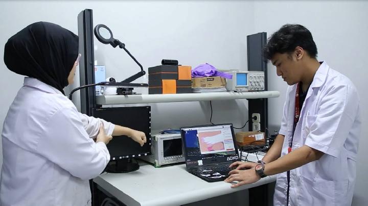 Intip Cara Kerja Detektor Pembuluh Darah Vena Buatan BRIN