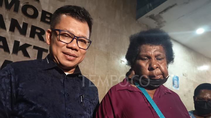 Mama Yasinta Kecewa dengan Pemutaran Film Pesta Babi