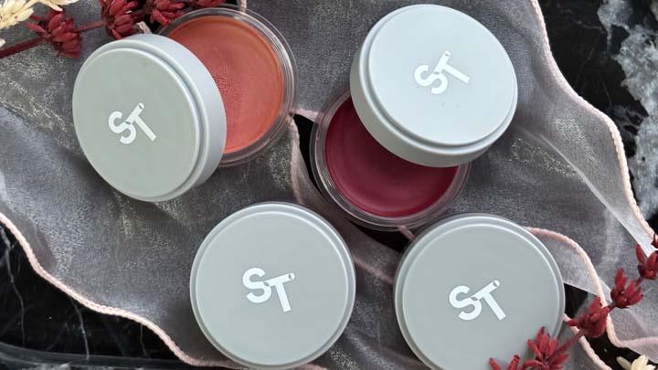 Cantika Review: Studio Tropik Blushing Artist Pot Bikin Wajah Segar Merona Natural