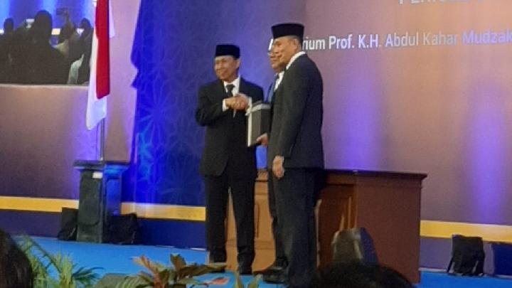 Rektor Baru UII Janji Kampus Tak Akan Mengurusi MBG