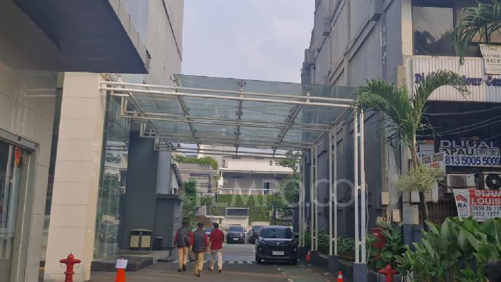 Jaksa Boyong Boks dan Dokumen dari Kantor BGN