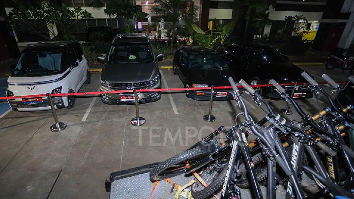 KPK Tangkap 17 Orang dalam OTT Perizinan WNA 