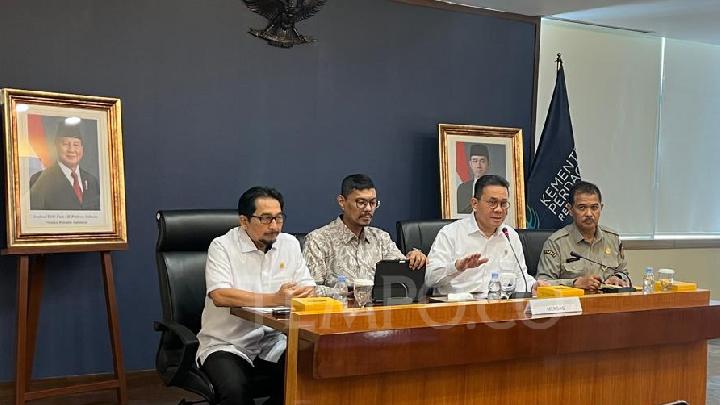 What's Behind Indonesia's Slowing Trade Surplus?