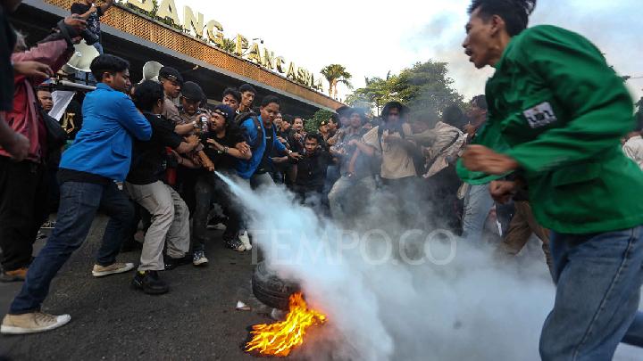 Mahasiswa UNJ Siap Demo, Soroti Rupiah hingga BBM