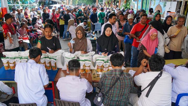 How Indonesia Plans to Cushion Fuel Price Hike