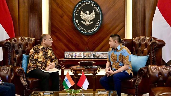 Seskab Teddy Menerima Kunjungan Duta Besar India