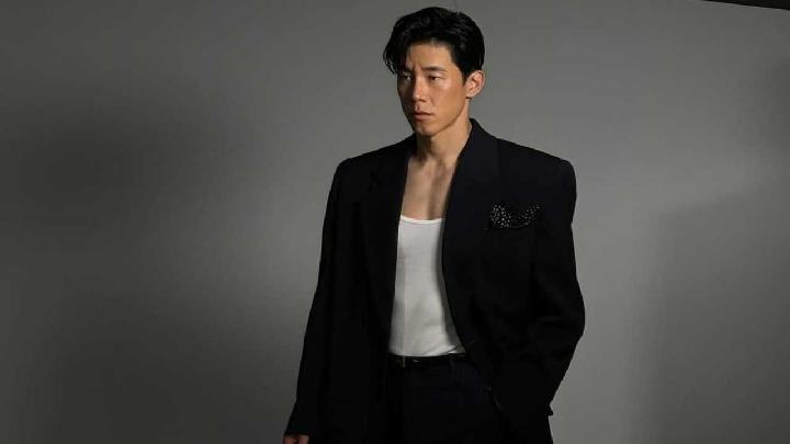 Mengenal Kim Moo Yul, Aktor Serbabisa di Balik Karakter Tegas Na Hwa Jin dalam Teach You a Lesson