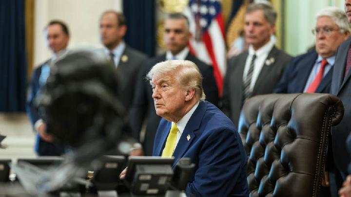 Trump Threatens to Strike Iran Again if Peace Deal Is Not Honored