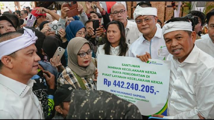 Hadirkan Perlindungan bagi Pekerja Rentan, BPJS Ketenagakerjaan dan Pemprov Jabar Salurkan Rp 49,3 Miliar