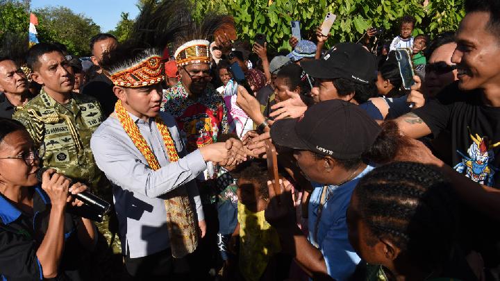 Gibran soal Roy Suryo dan Dokter Tifa: Ikuti Proses Hukum