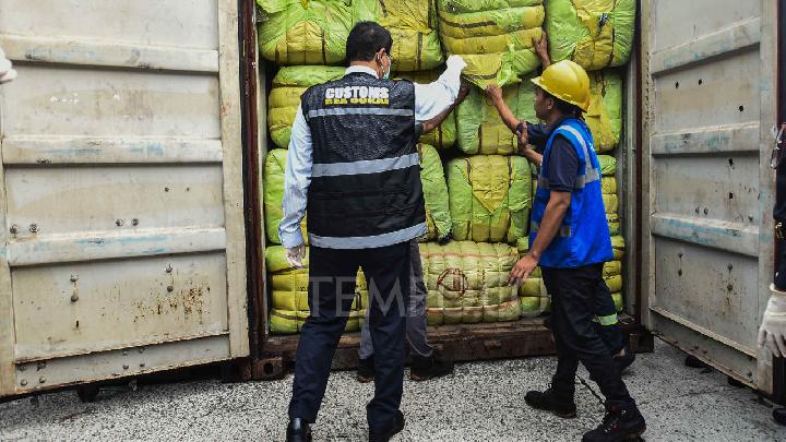 Bea Cukai Amankan 43 Kontainer Ilegal di Tanjung Priok