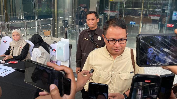 Penyidik KPK Telusuri Inisiator Pembagian Kuota Haji 