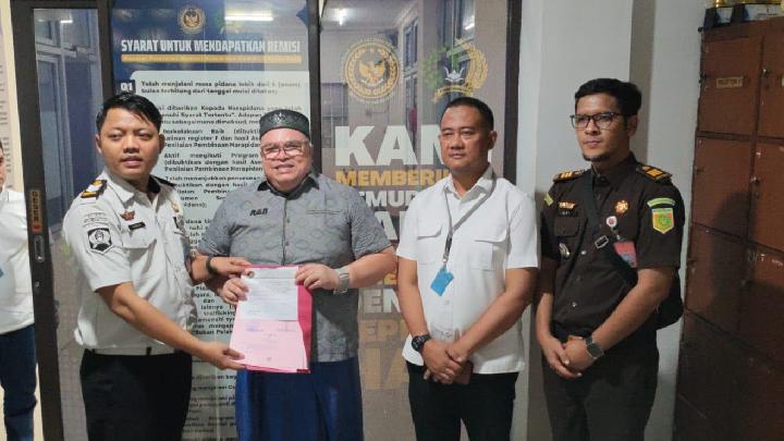 Jaksa Jebloskan Razman Arif Nasution ke Lapas Cipinang