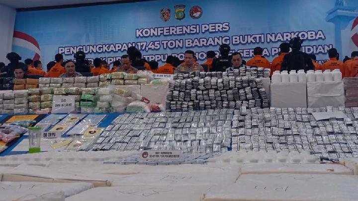 Polisi Bongkar Peredaran 17 Ton Narkoba Senilai 1,7 Triliun