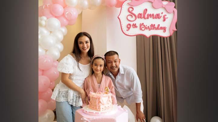Pajamas Birthday Party Gemas ala Salma, Putri Atiqah Hasiholan dan Rio Dewanto