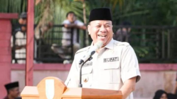 Profil Bupati Kuansing Suhardiman Amby yang Menyerahkan Diri ke KPK