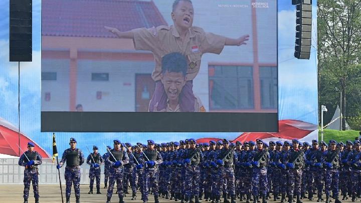Video Kisah Siswa Sekolah Rakyat DiputarSaat Kegiatan Peringatan Hari Bhayangkara ke-80
