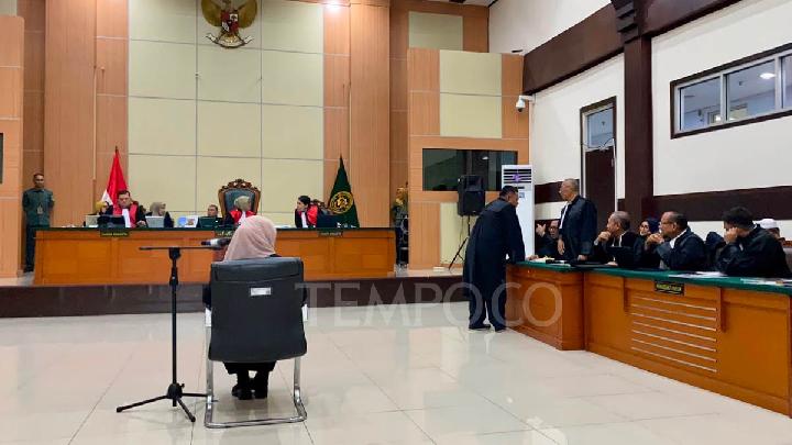 Tim Pembela Tifauzia Tyassuma Tolak Sidang Perdana Berlanjut