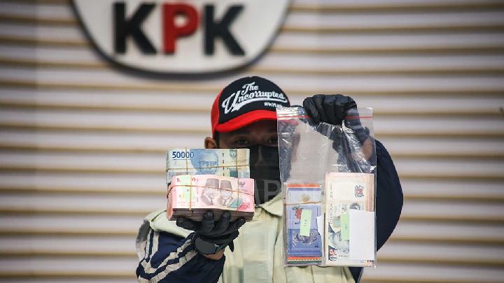 Duduk Perkara Suap Bupati Langkat: Ada Fee Proyek 17 Persen