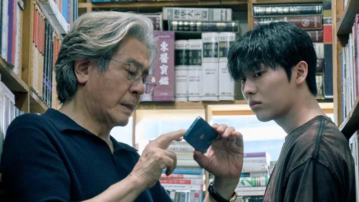 Review Drakor Notes from the Last Row, Kisah Penulis Delusi yang Hidup dalam Fantasi