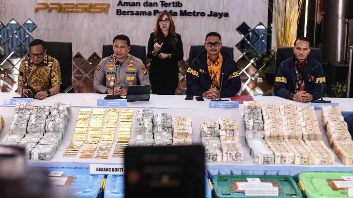 Polisi Bakal Periksa Febrie Adriansyah di Tiga Kasus Korupsi
