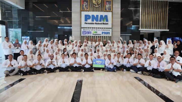 PNM Lanjutkan Employee Reward Umrah, Batch 3 Berangkatkan 102 Karyawan