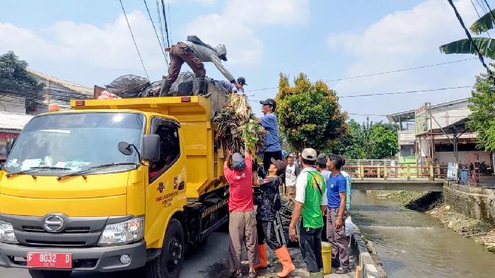 Tinjau Pasar Jambu Dua, DPRD Kota Bogor Pastikan Kenyamanan Pedagang dan Pembeli