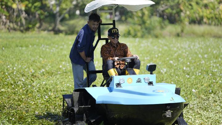 ITS Bikin Traktor Perahu Listrik untuk Lahan Gambut