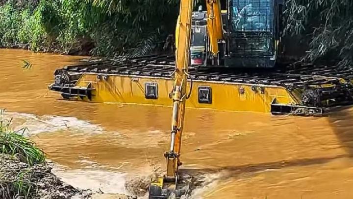 Kurangi Resiko Banjir, Pemkot Pekanbaru Lanjutkan Normalisasi Sungai Sail